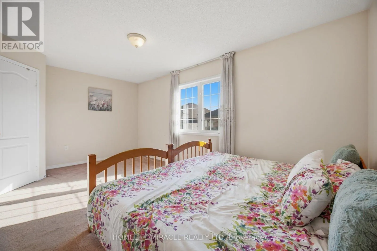 101 CRYSTALVIEW CRESCENT