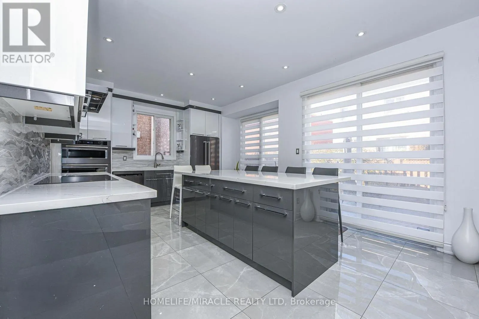 6 MENDOZA DRIVE