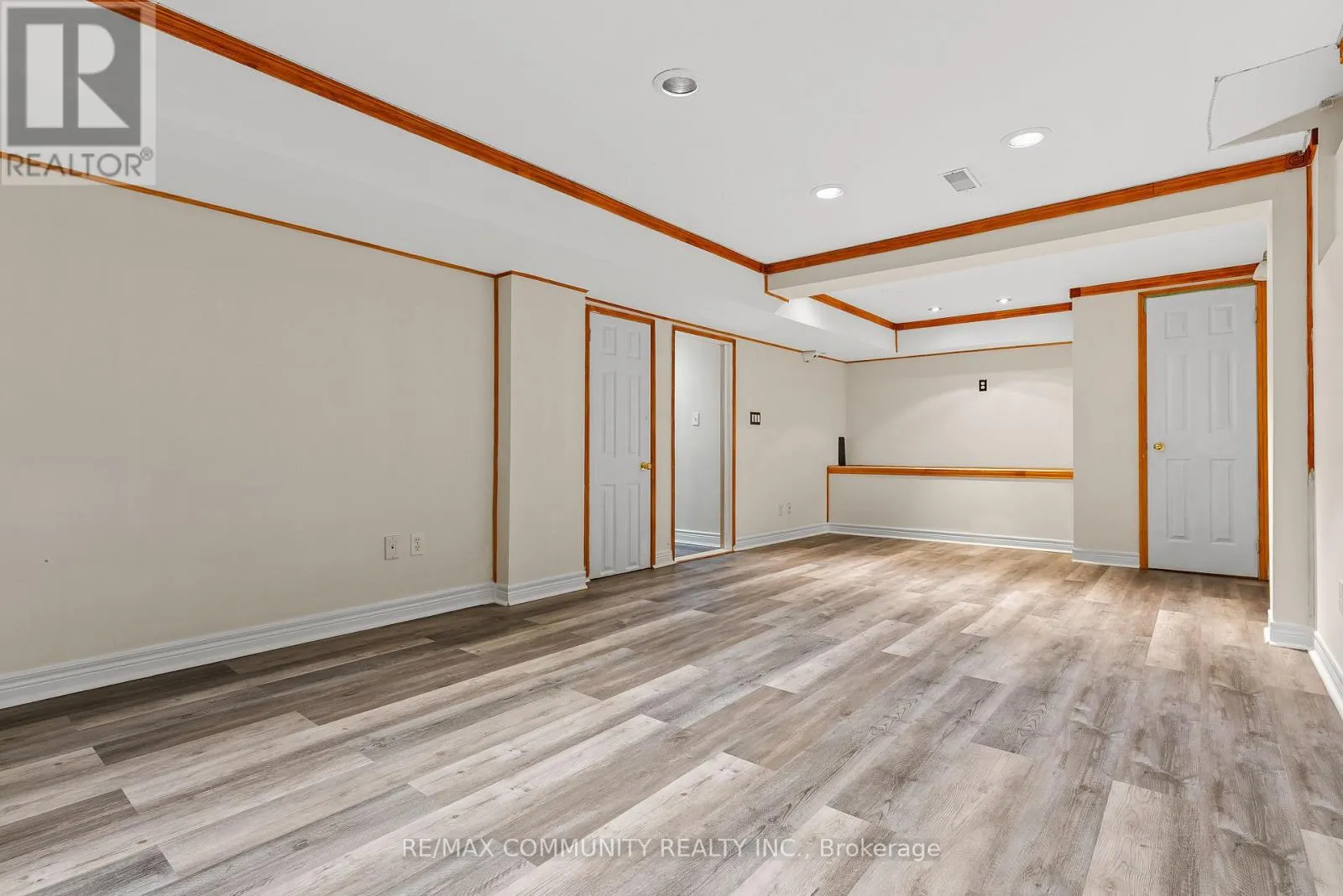 504 KEARNS DRIVE