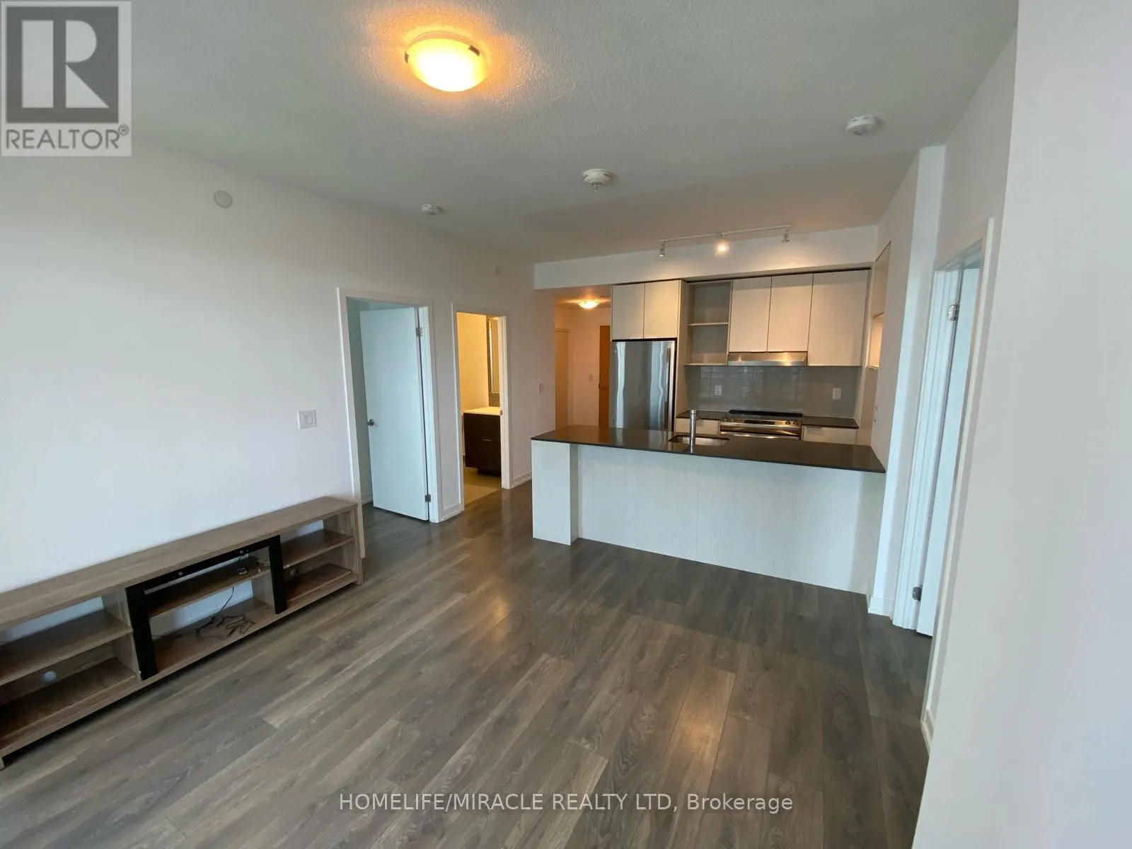 701 - 2520 EGLINTON AVENUE W