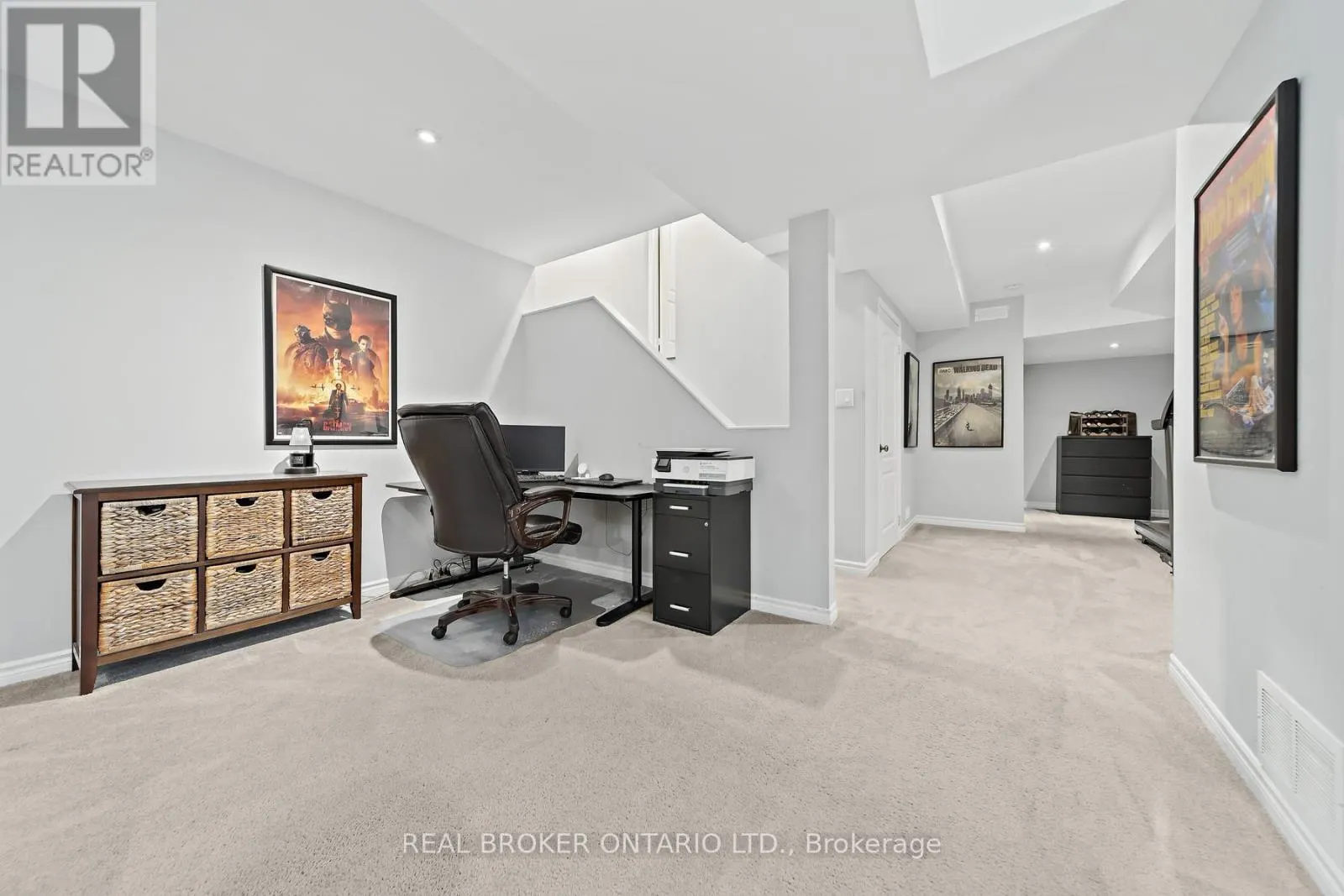 45 WOODCOTE CRESCENT