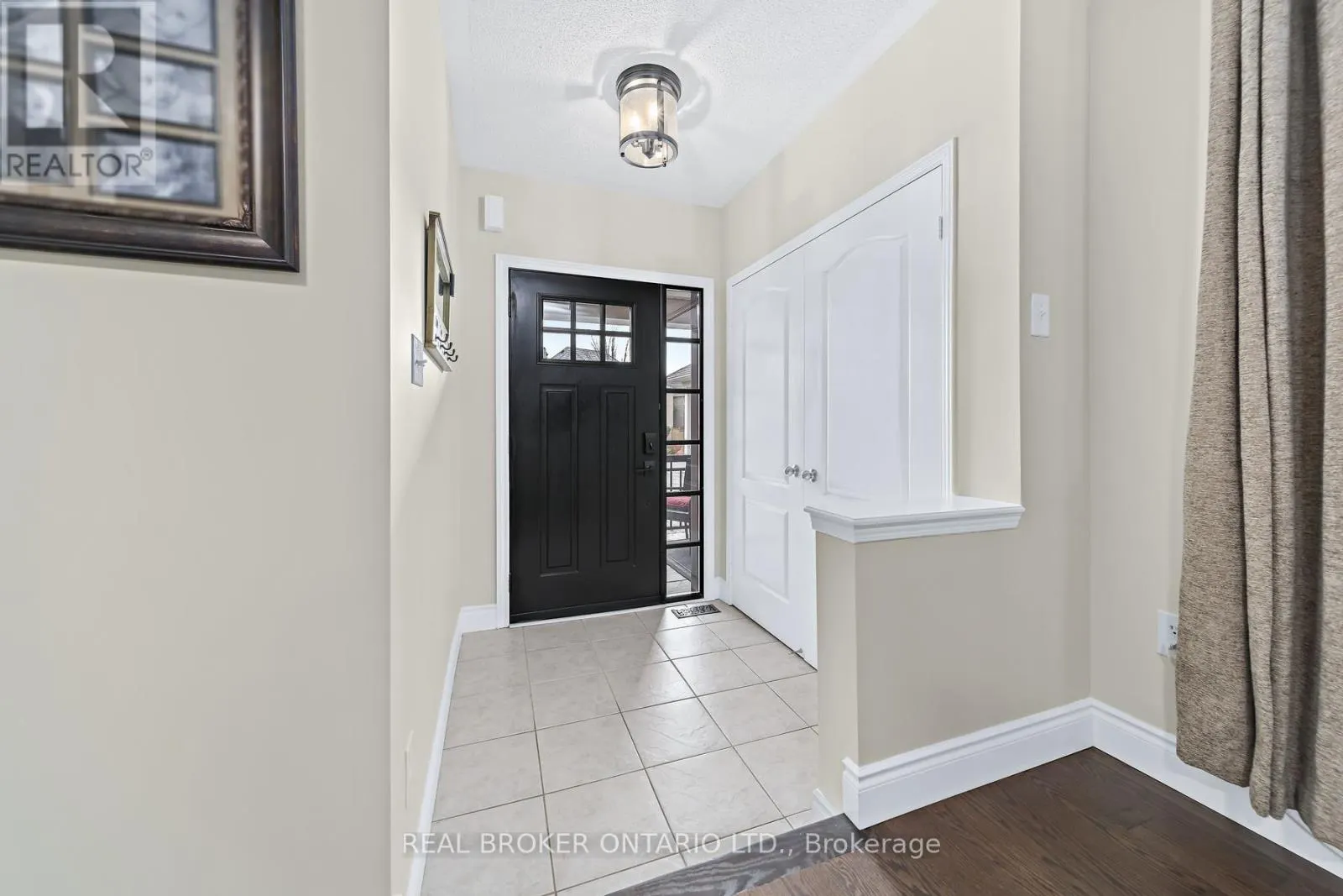 45 WOODCOTE CRESCENT