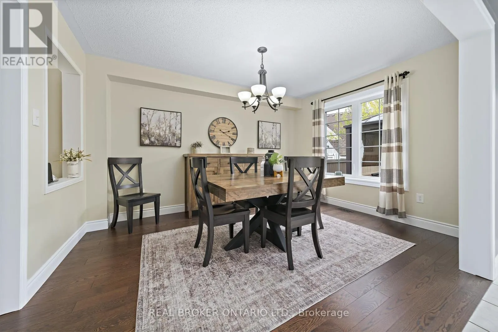 45 WOODCOTE CRESCENT