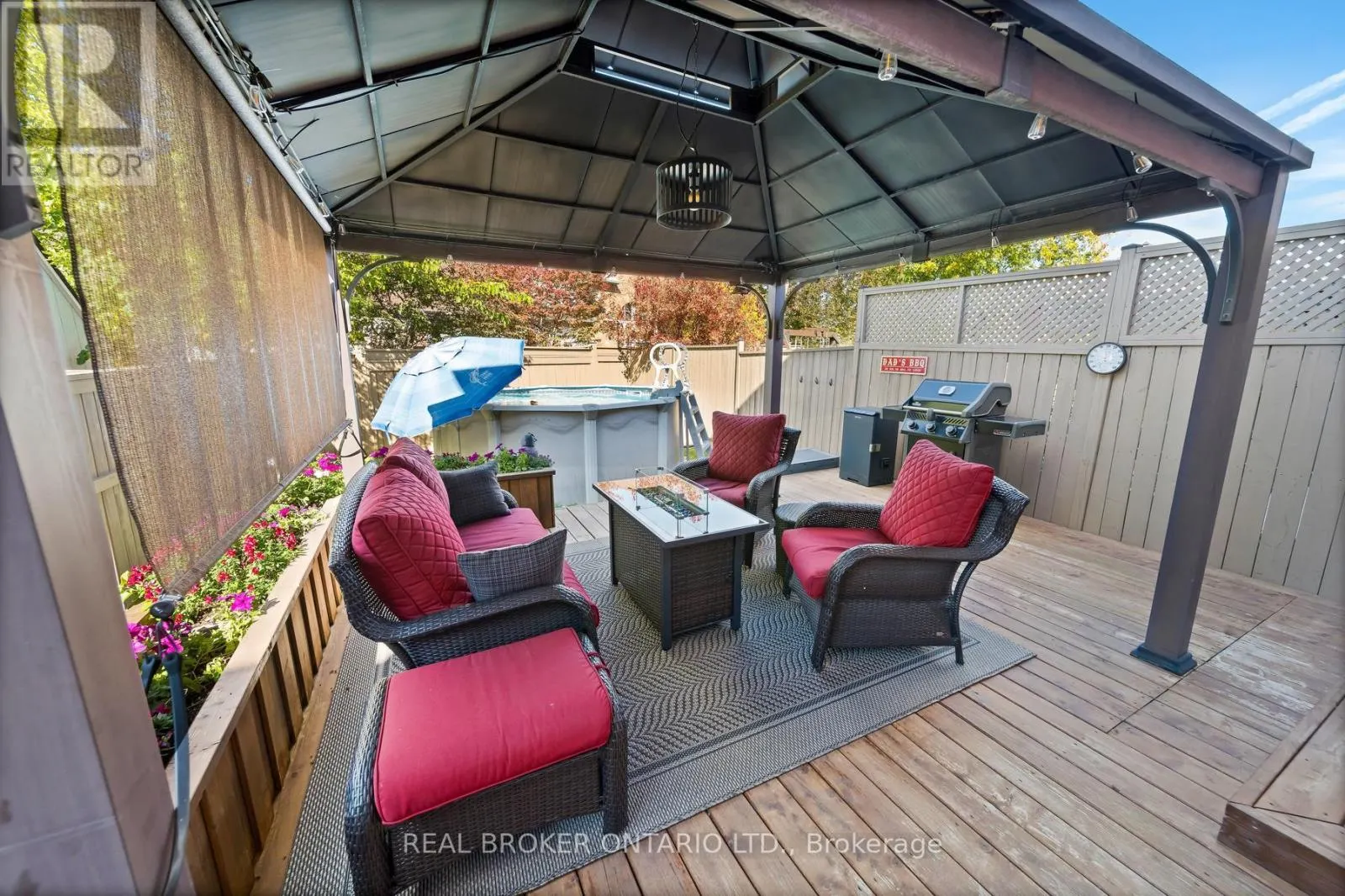 45 WOODCOTE CRESCENT