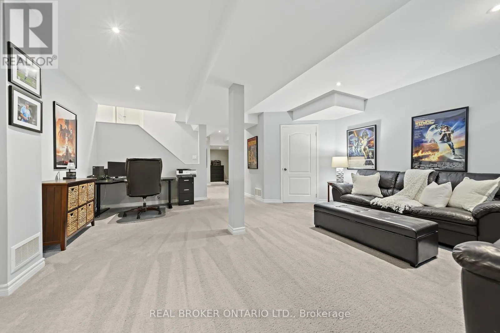 45 WOODCOTE CRESCENT