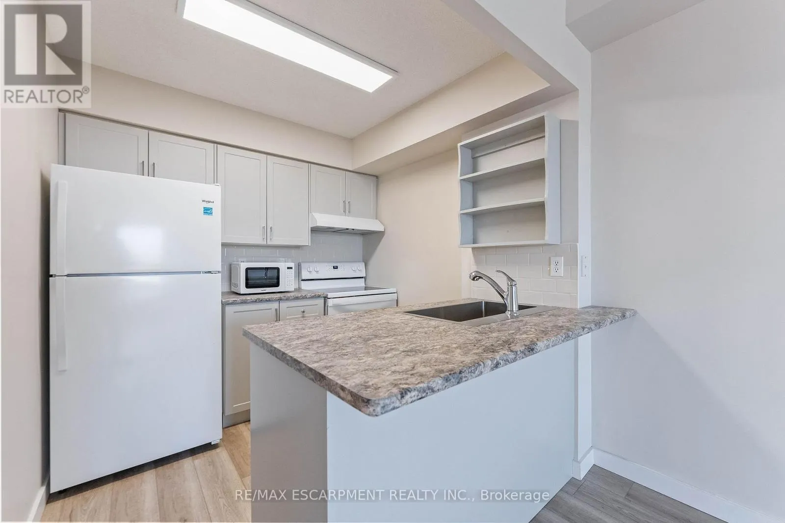 608 - 32 TANNERY STREET