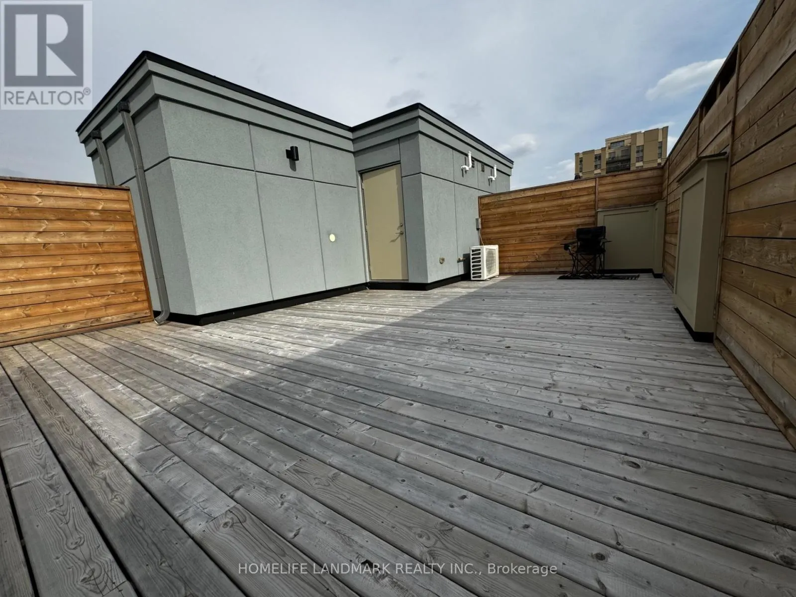 17 - 260 TWELFTH STREET