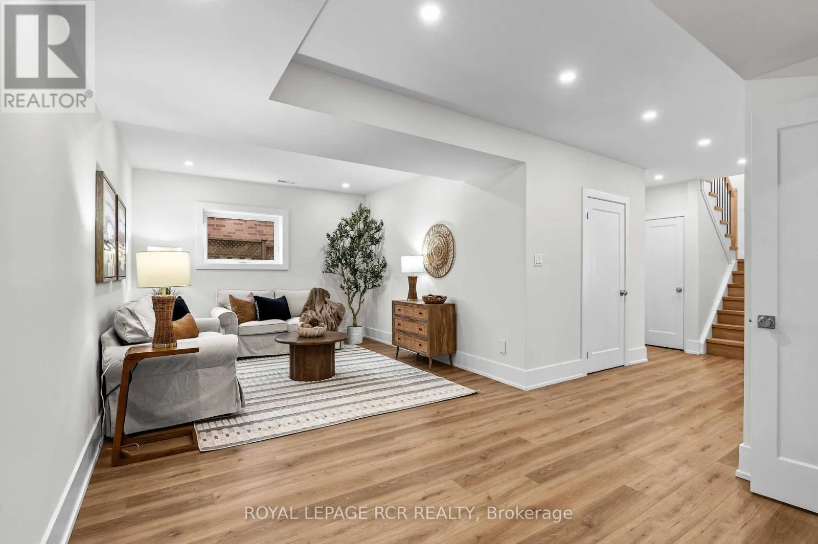 10 LAWTON COURT
