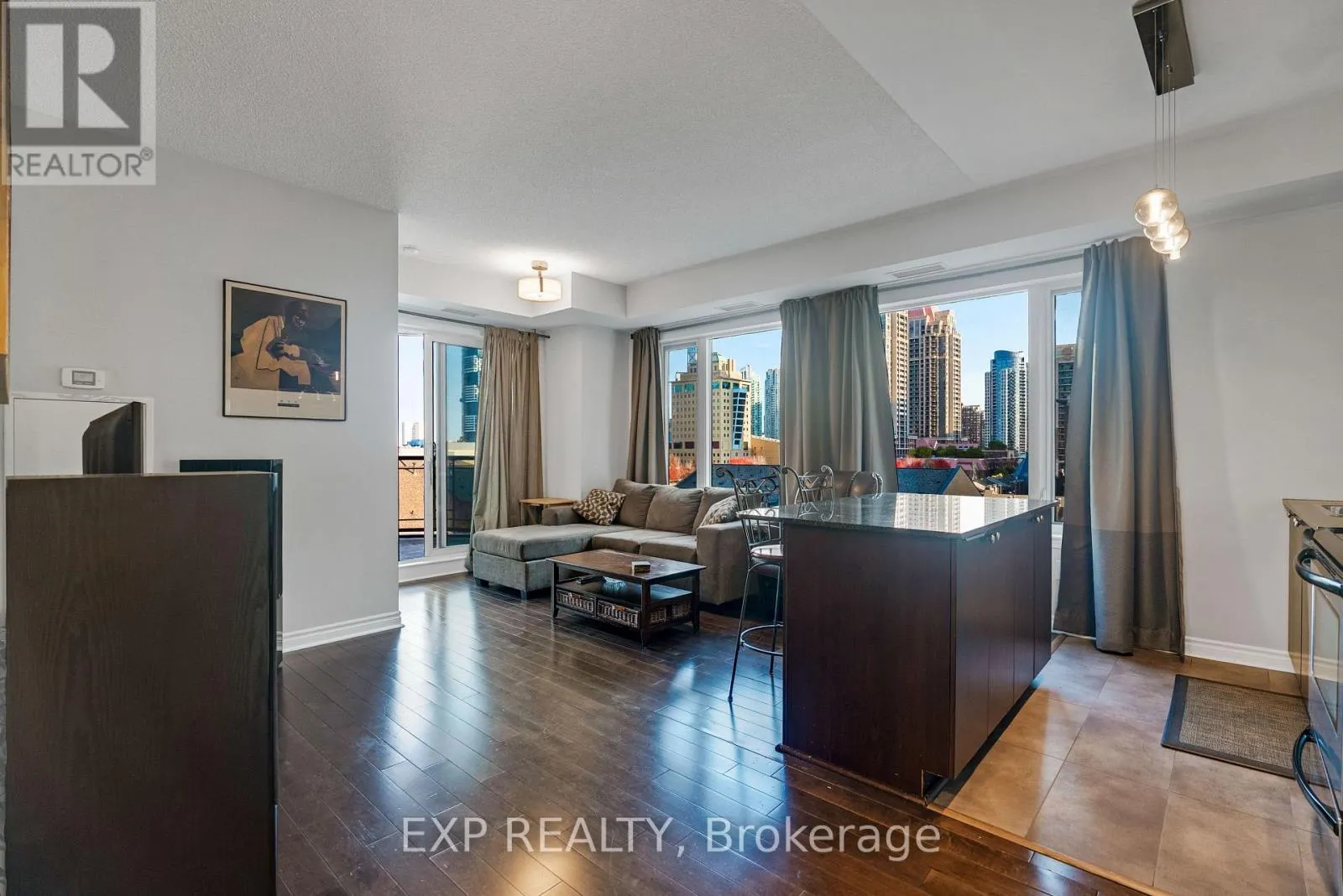 505 - 385 PRINCE OF WALES DRIVE