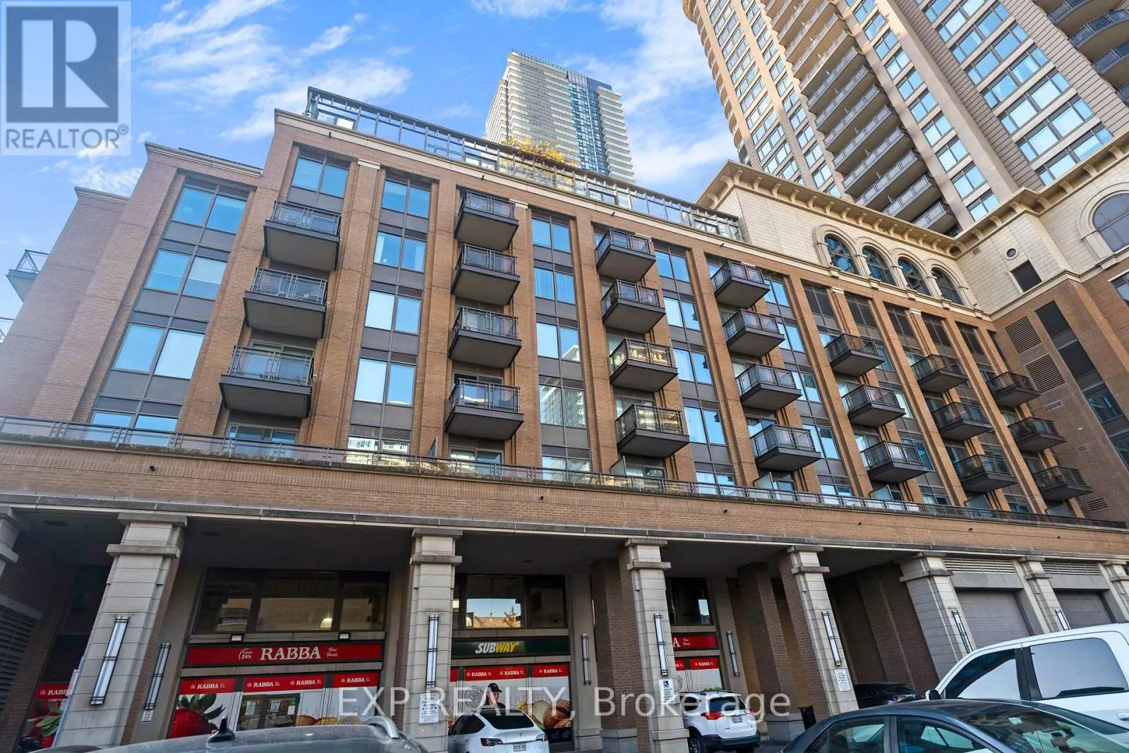 505 - 385 PRINCE OF WALES DRIVE