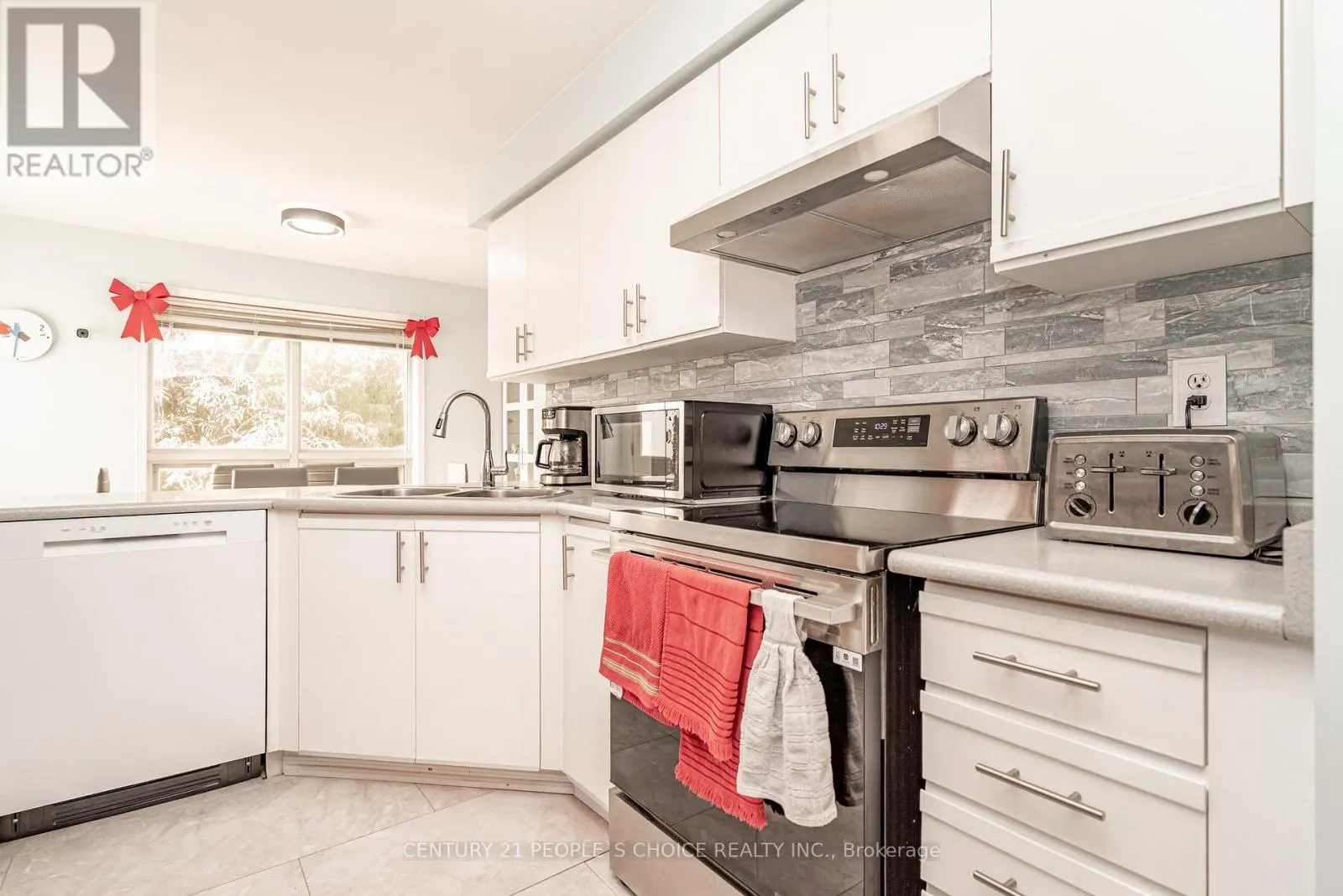 31 VIVIANS CRESCENT