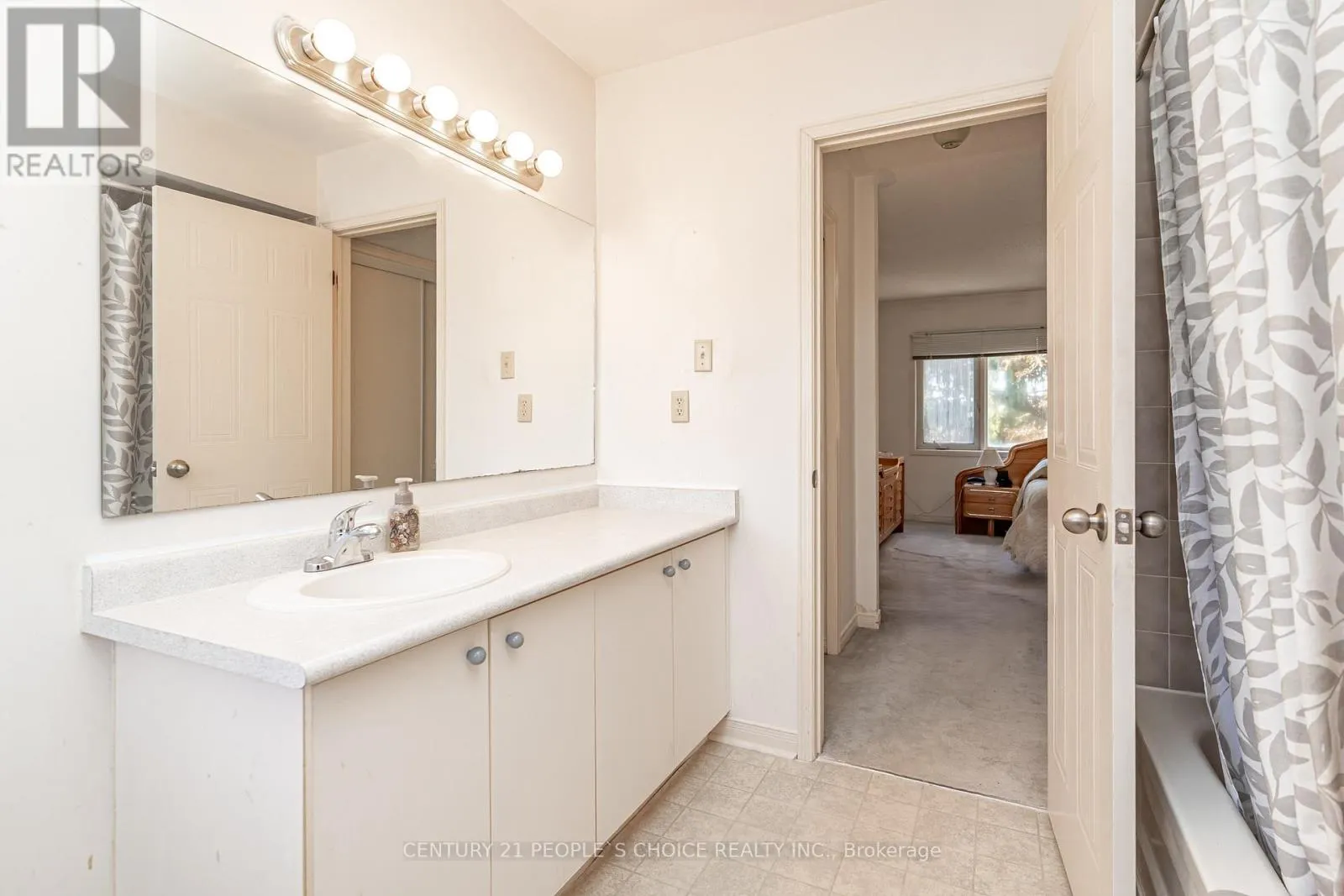 31 VIVIANS CRESCENT