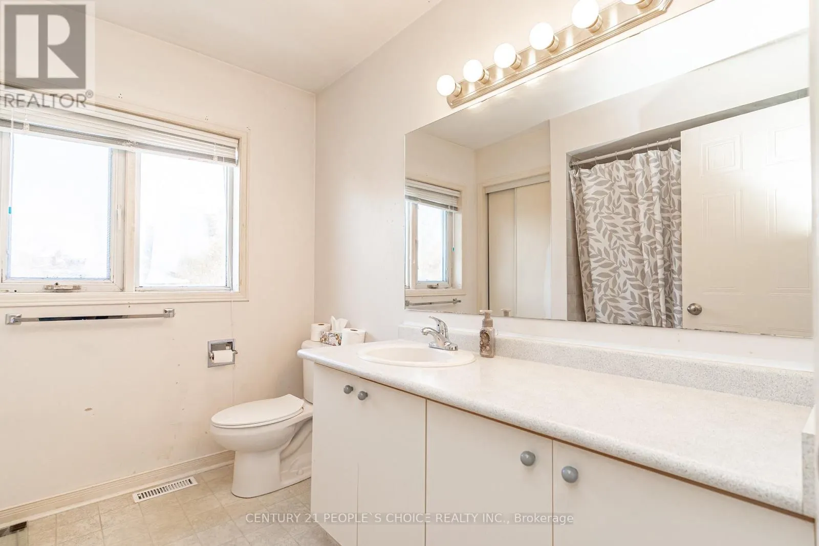 31 VIVIANS CRESCENT