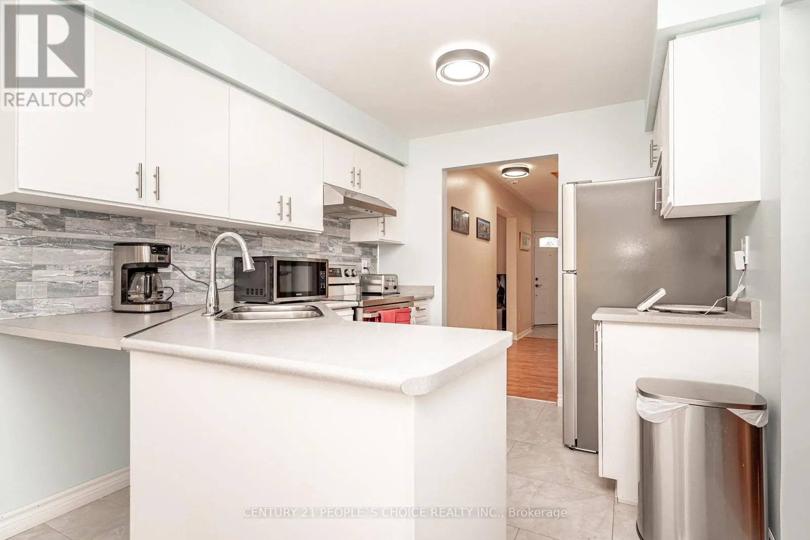 31 VIVIANS CRESCENT