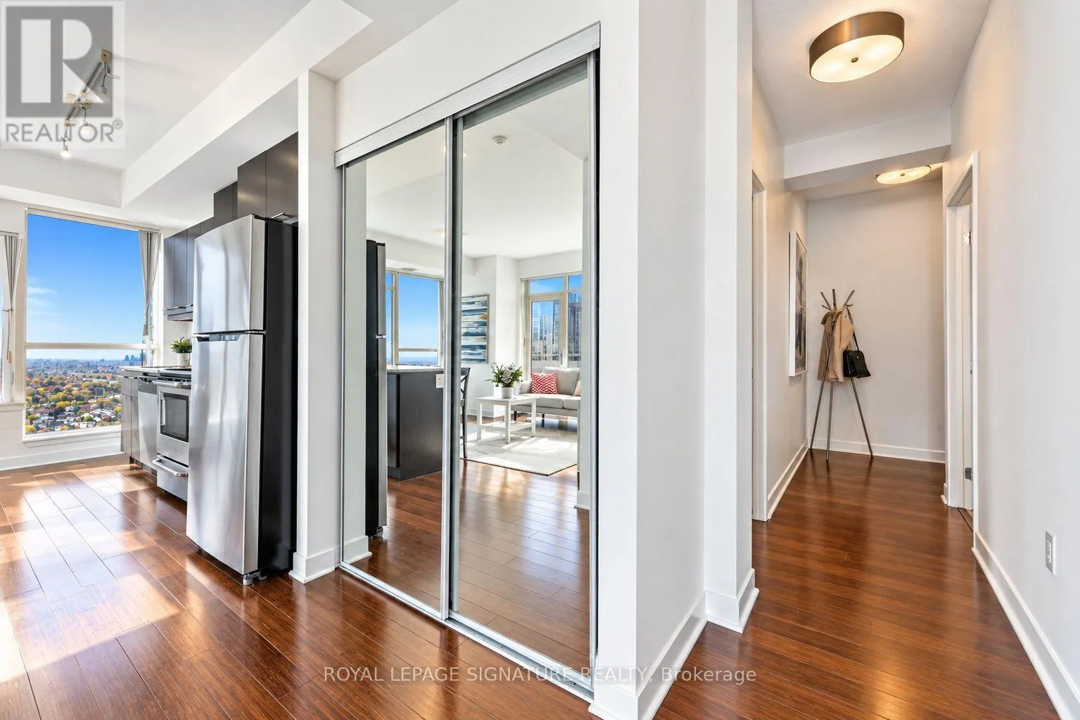 3005 - 360 SQUARE ONE DRIVE
