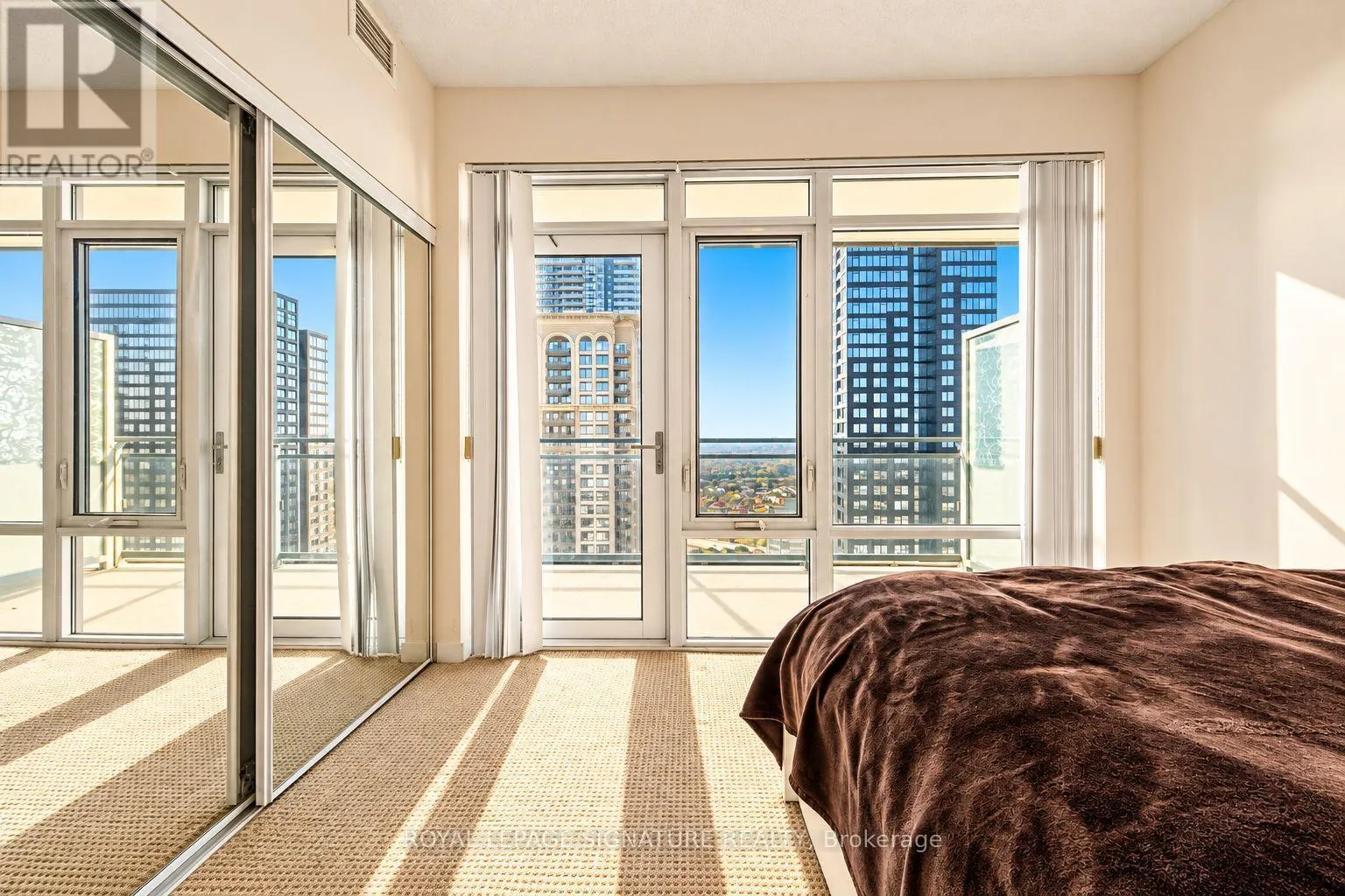 3005 - 360 SQUARE ONE DRIVE
