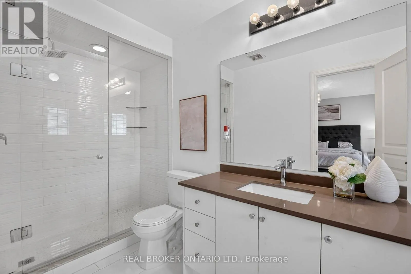 3231 STONEY CRESCENT