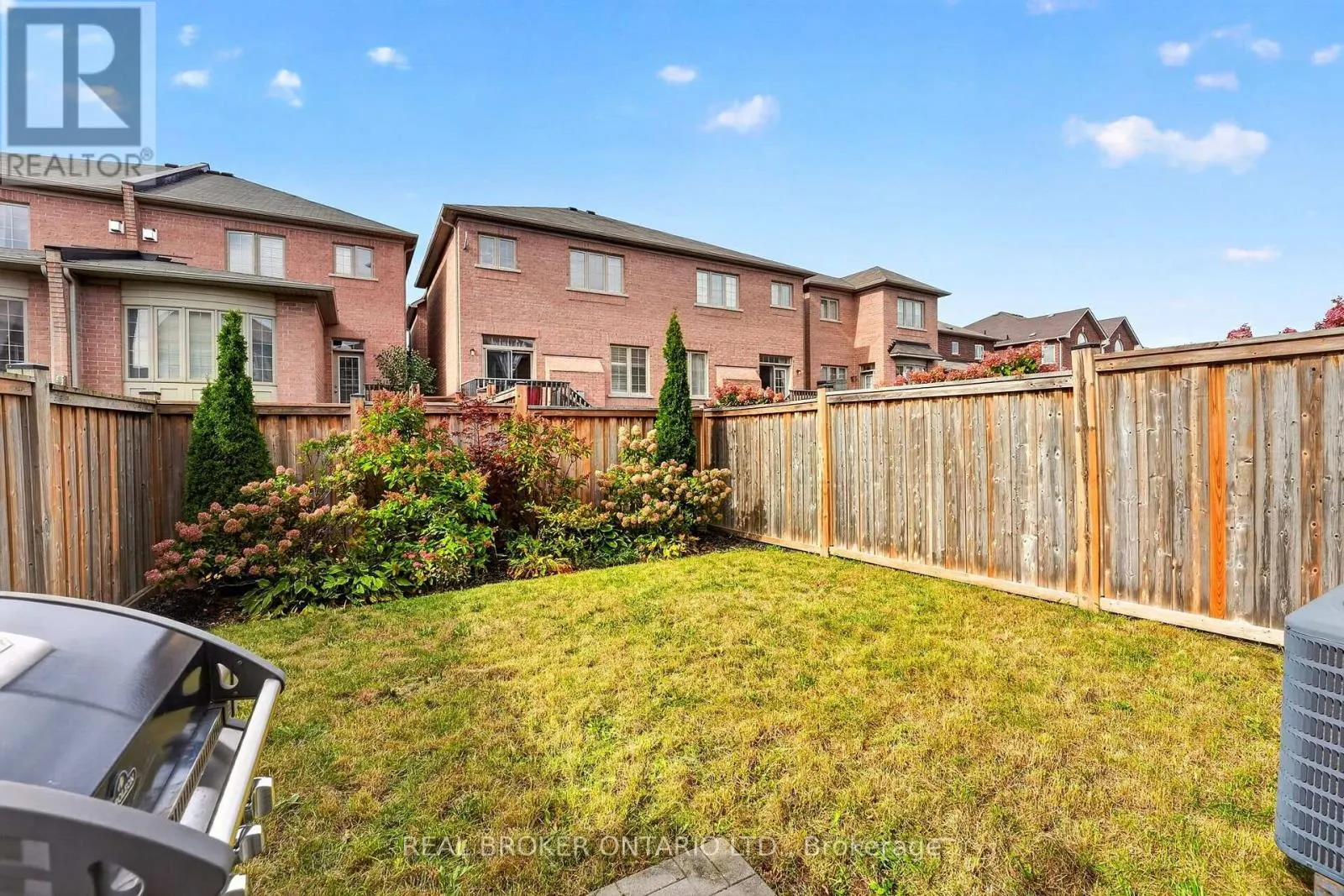 3231 STONEY CRESCENT