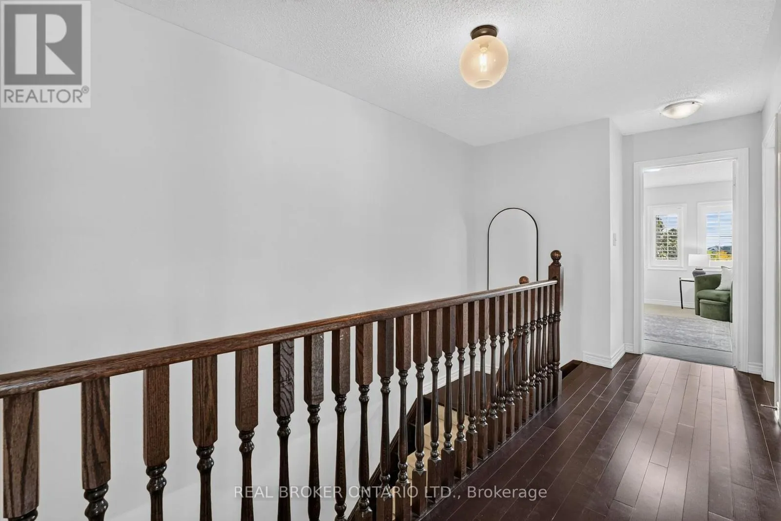 3231 STONEY CRESCENT