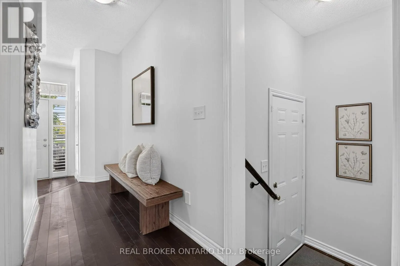 3231 STONEY CRESCENT