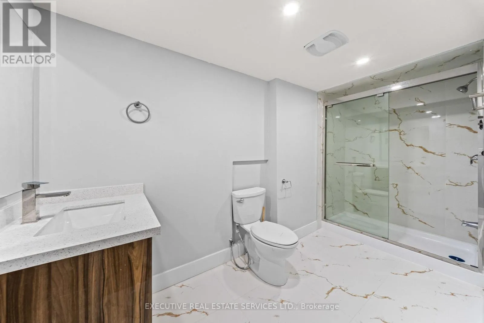 23 FENFLOWER COURT