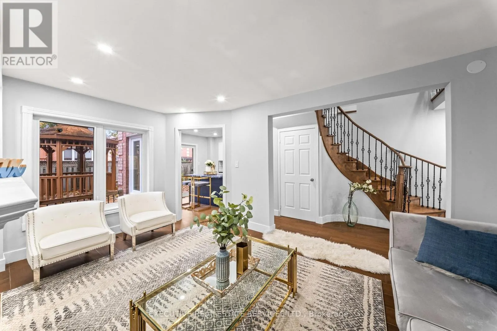 23 FENFLOWER COURT