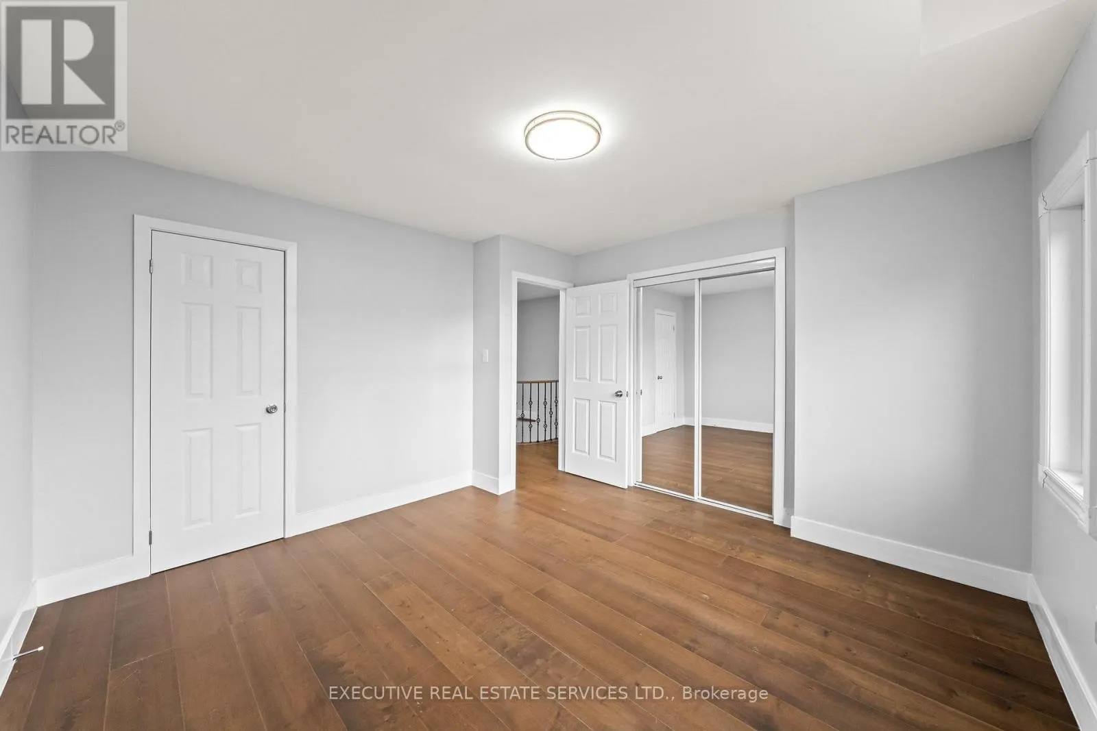 23 FENFLOWER COURT