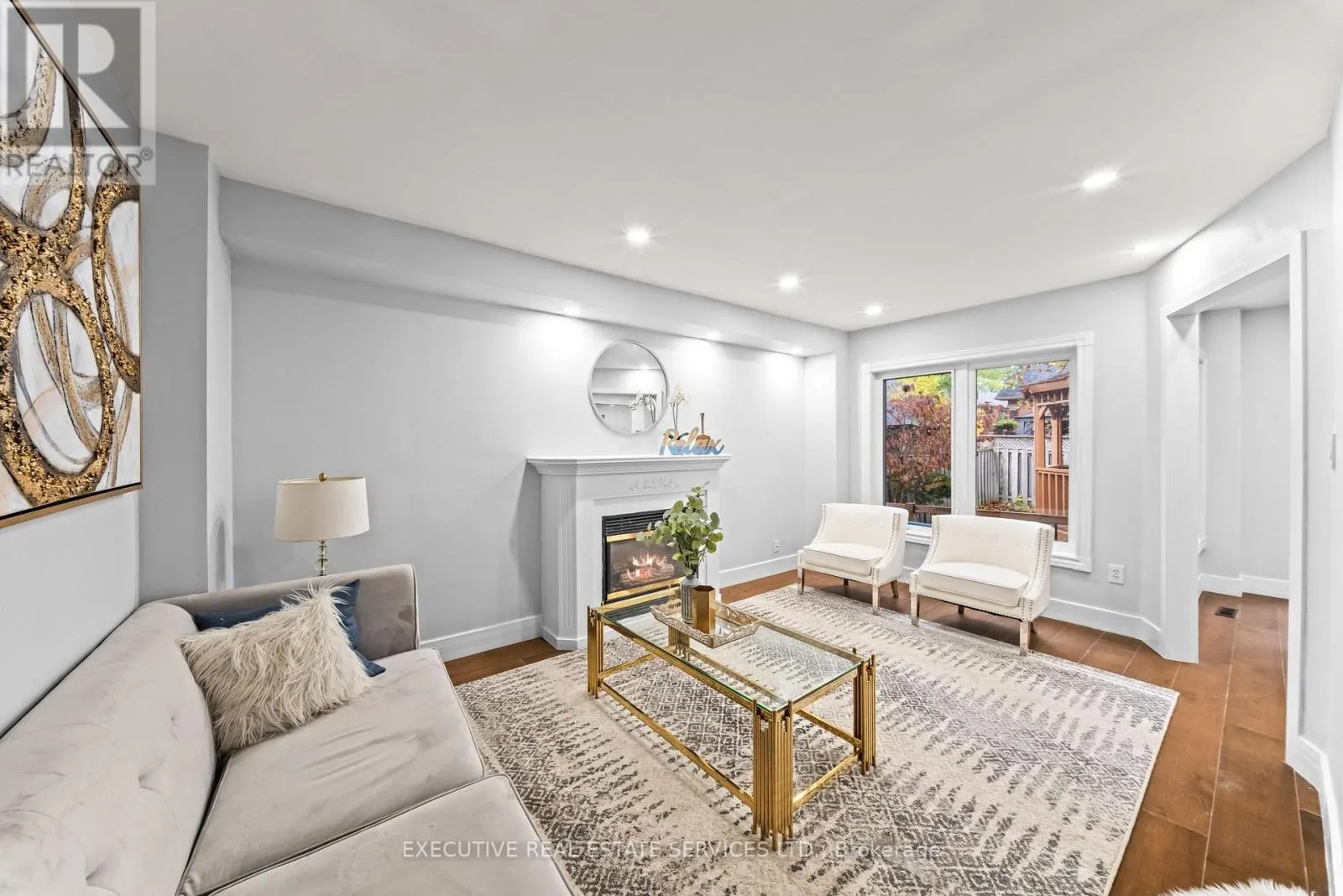 23 FENFLOWER COURT