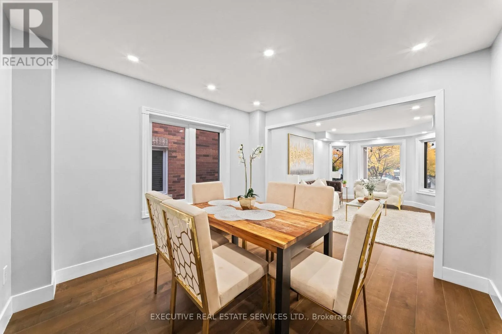 23 FENFLOWER COURT