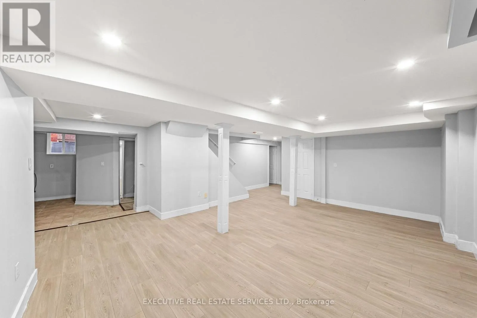 23 FENFLOWER COURT