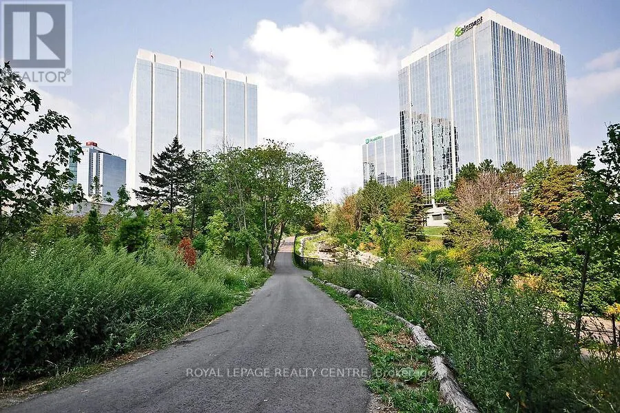 1705 - 90 ABSOLUTE AVENUE