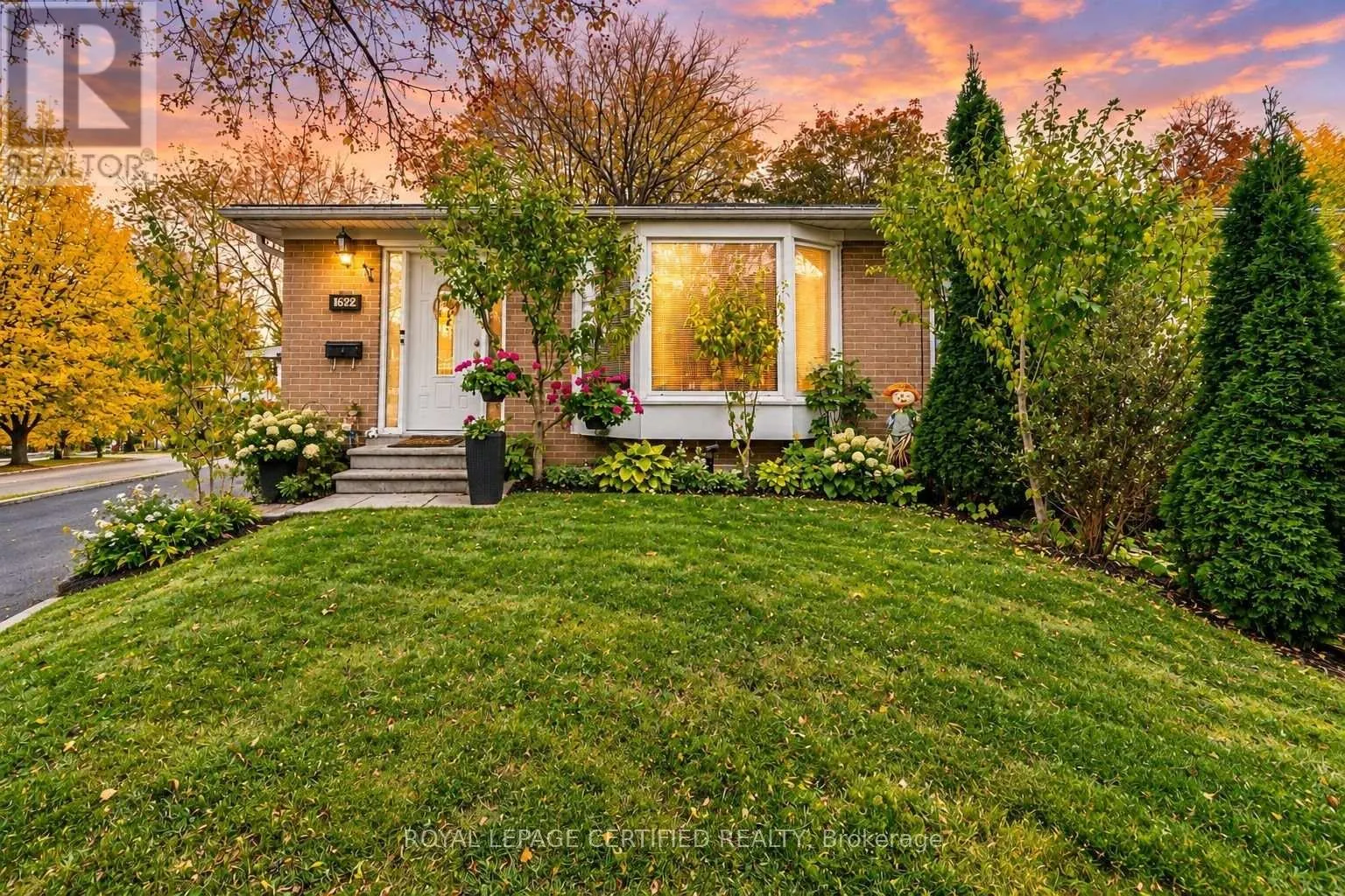 1622 WAVELL CRESCENT