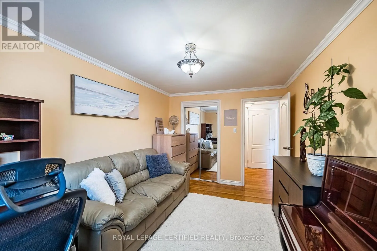 1622 WAVELL CRESCENT