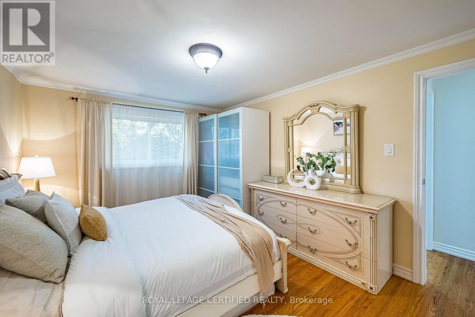 1622 WAVELL CRESCENT