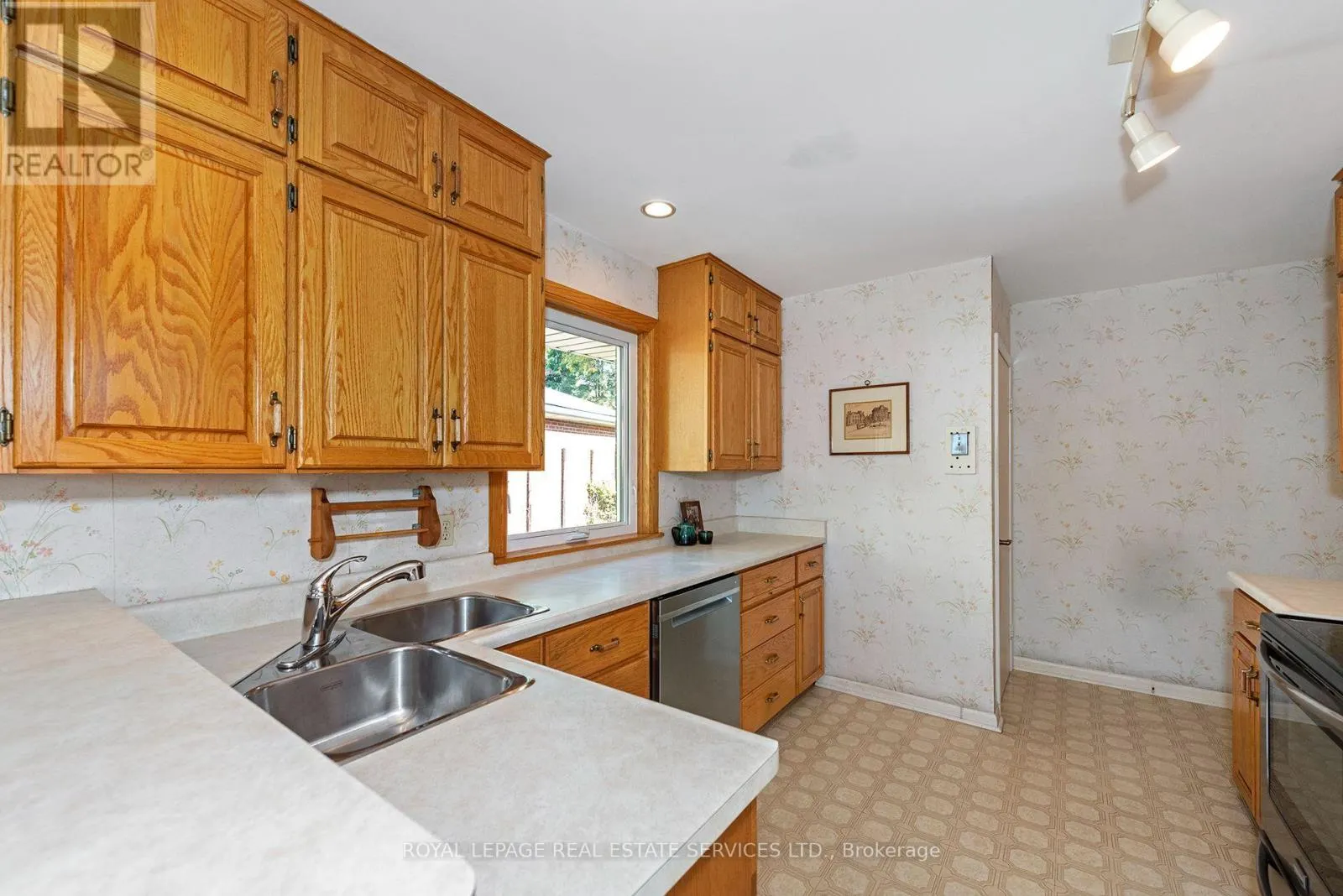 40 WEST DEANE PARK DRIVE