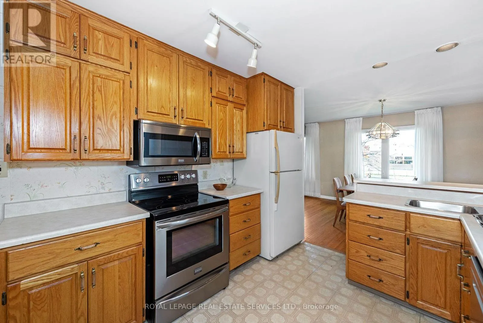40 WEST DEANE PARK DRIVE