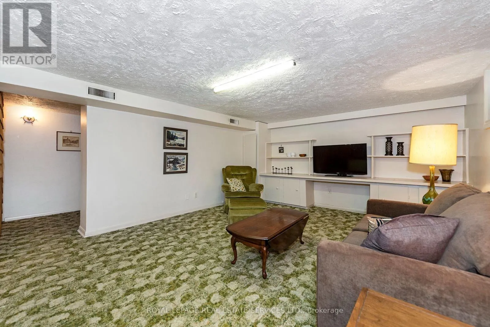 40 WEST DEANE PARK DRIVE