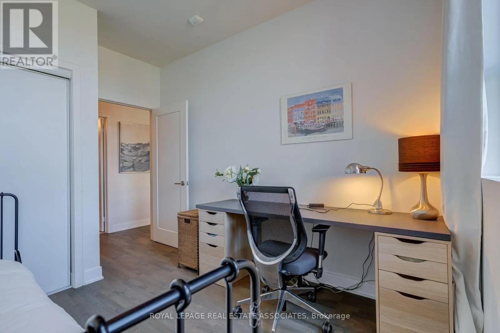 465 - 1575 LAKESHORE ROAD W