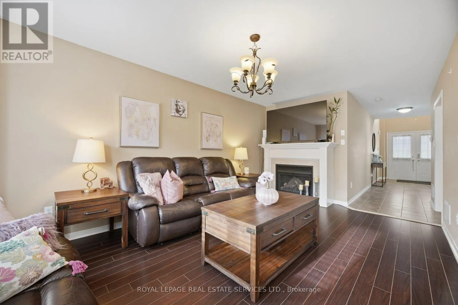 332 DUNCAN LANE N