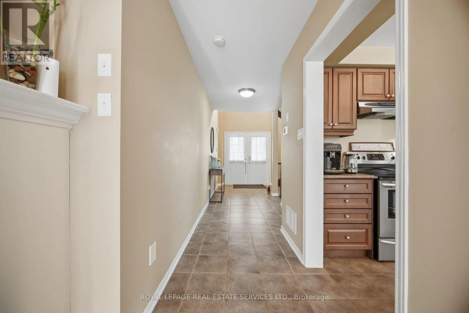 332 DUNCAN LANE N