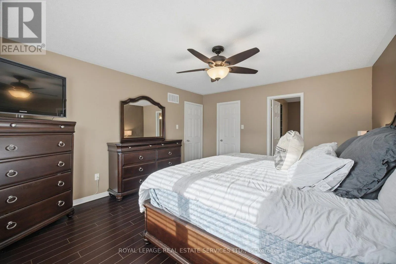 332 DUNCAN LANE N