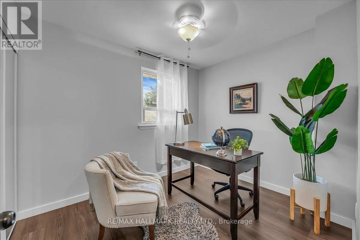 1286 NAPIER CRESCENT