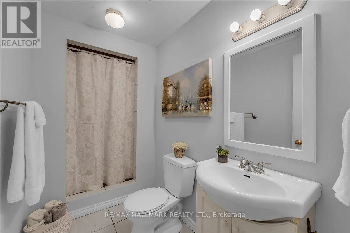 1286 NAPIER CRESCENT