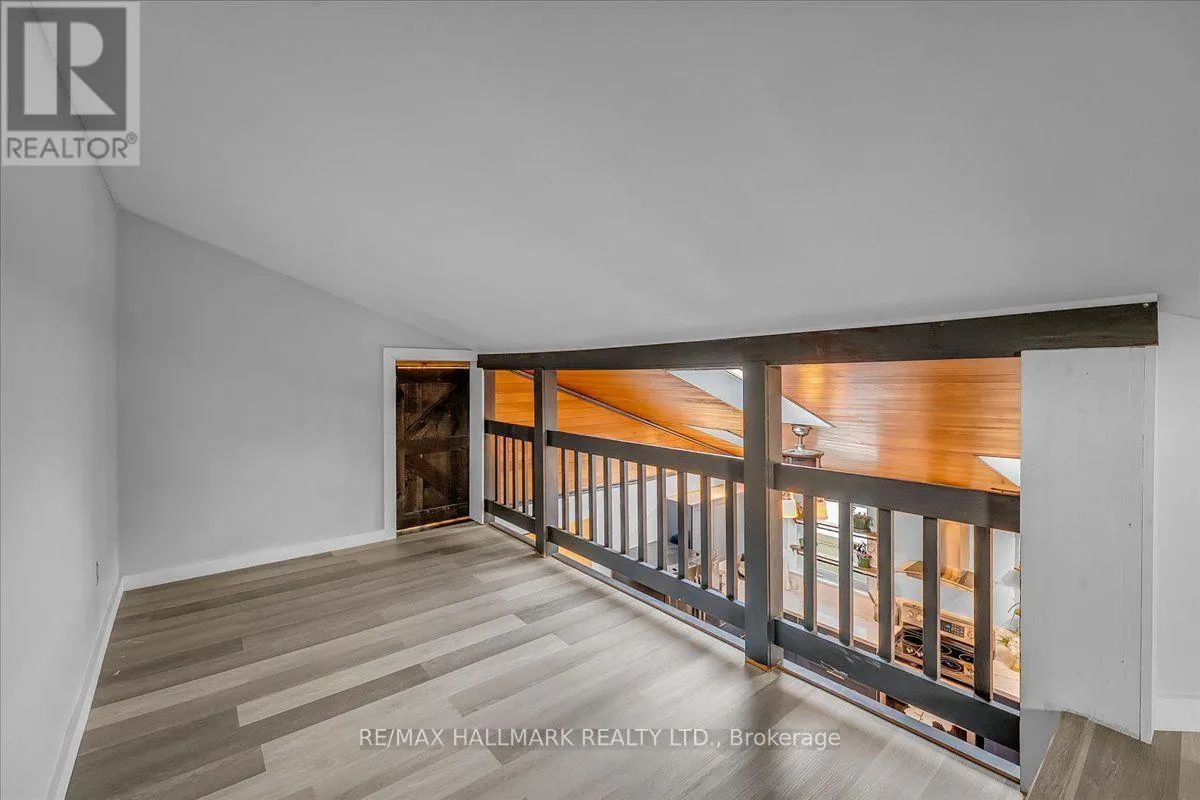 1286 NAPIER CRESCENT