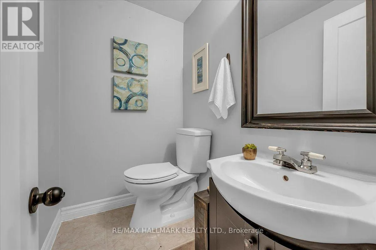 1286 NAPIER CRESCENT