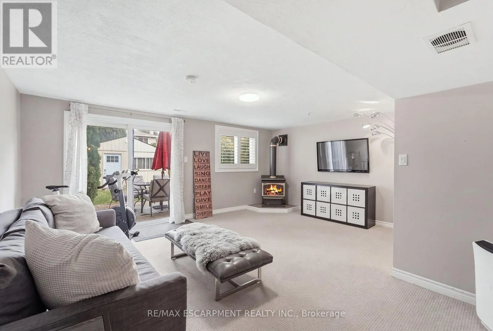2266 MELISSA CRESCENT