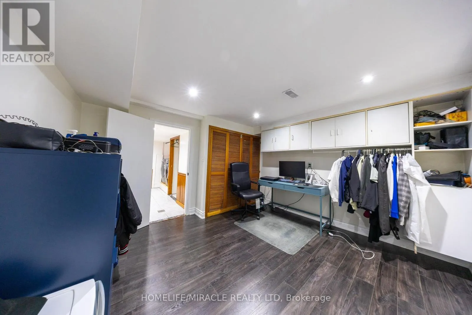 40 TEALHAM DRIVE
