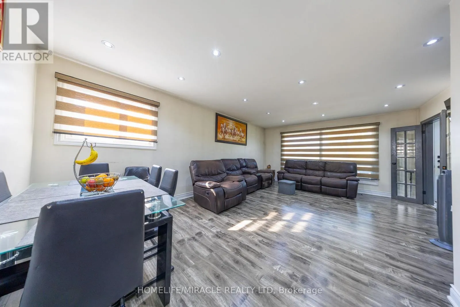 40 TEALHAM DRIVE