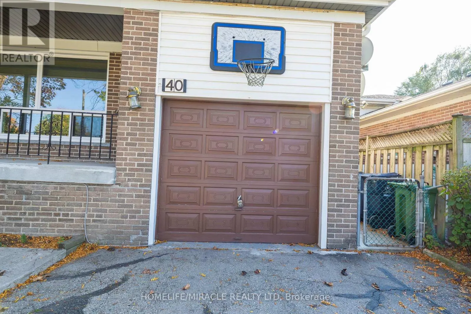 40 TEALHAM DRIVE