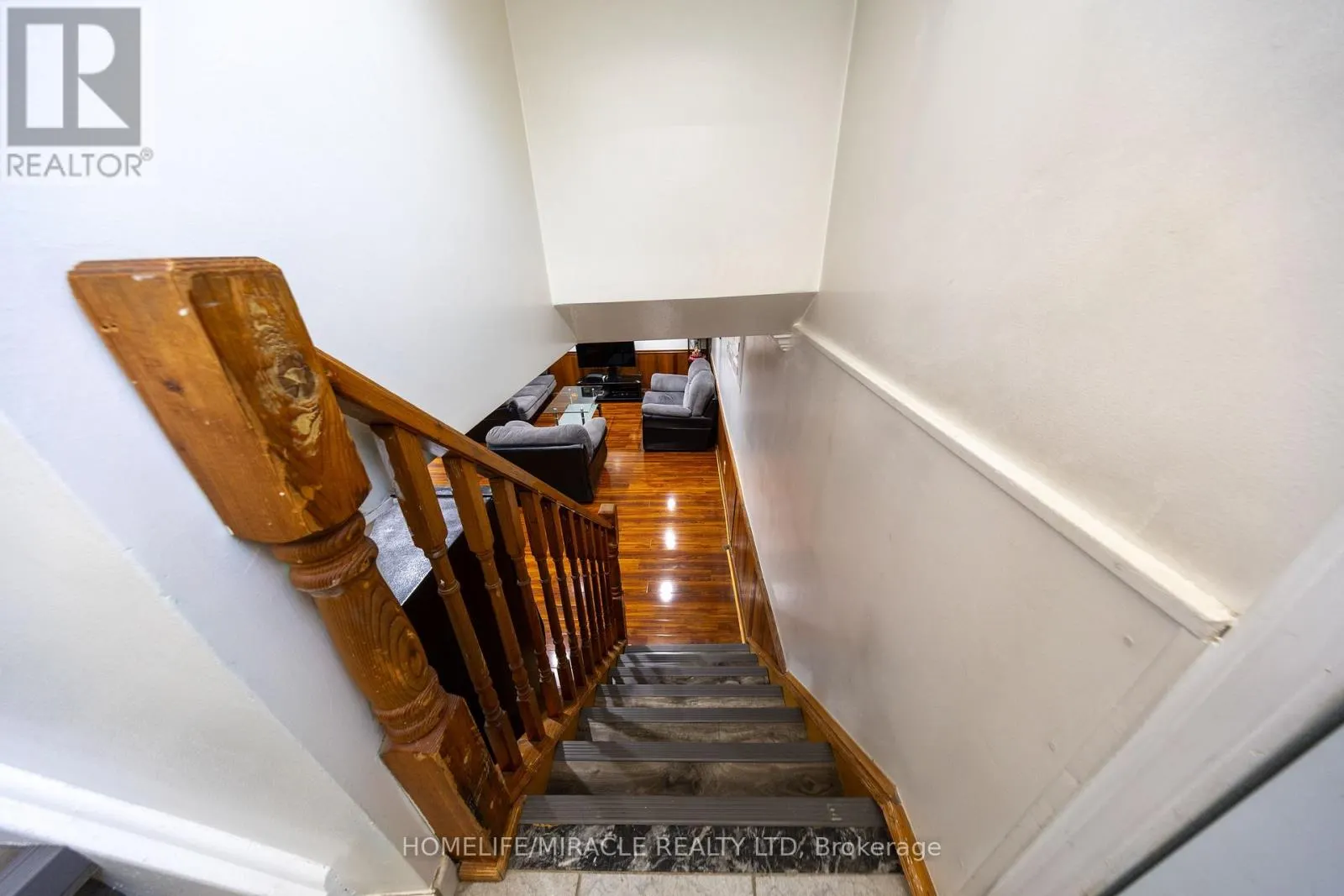 40 TEALHAM DRIVE